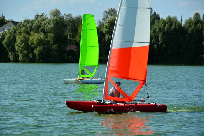 Ducky 13 catamarano a vela gonfiabile