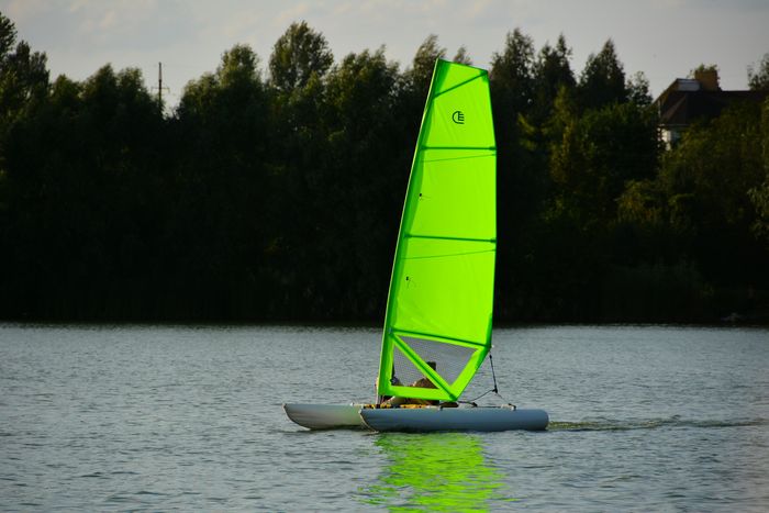 Ducky 13 catamarano a vela gonfiabile